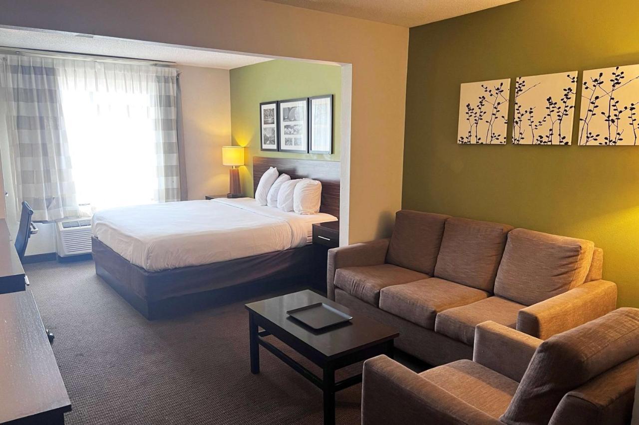 Ramada By Wyndham Jackson Ms Hotel Exterior photo