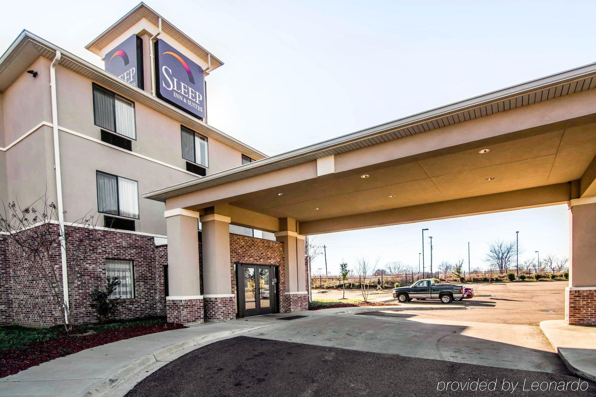 Ramada By Wyndham Jackson Ms Hotel Exterior photo