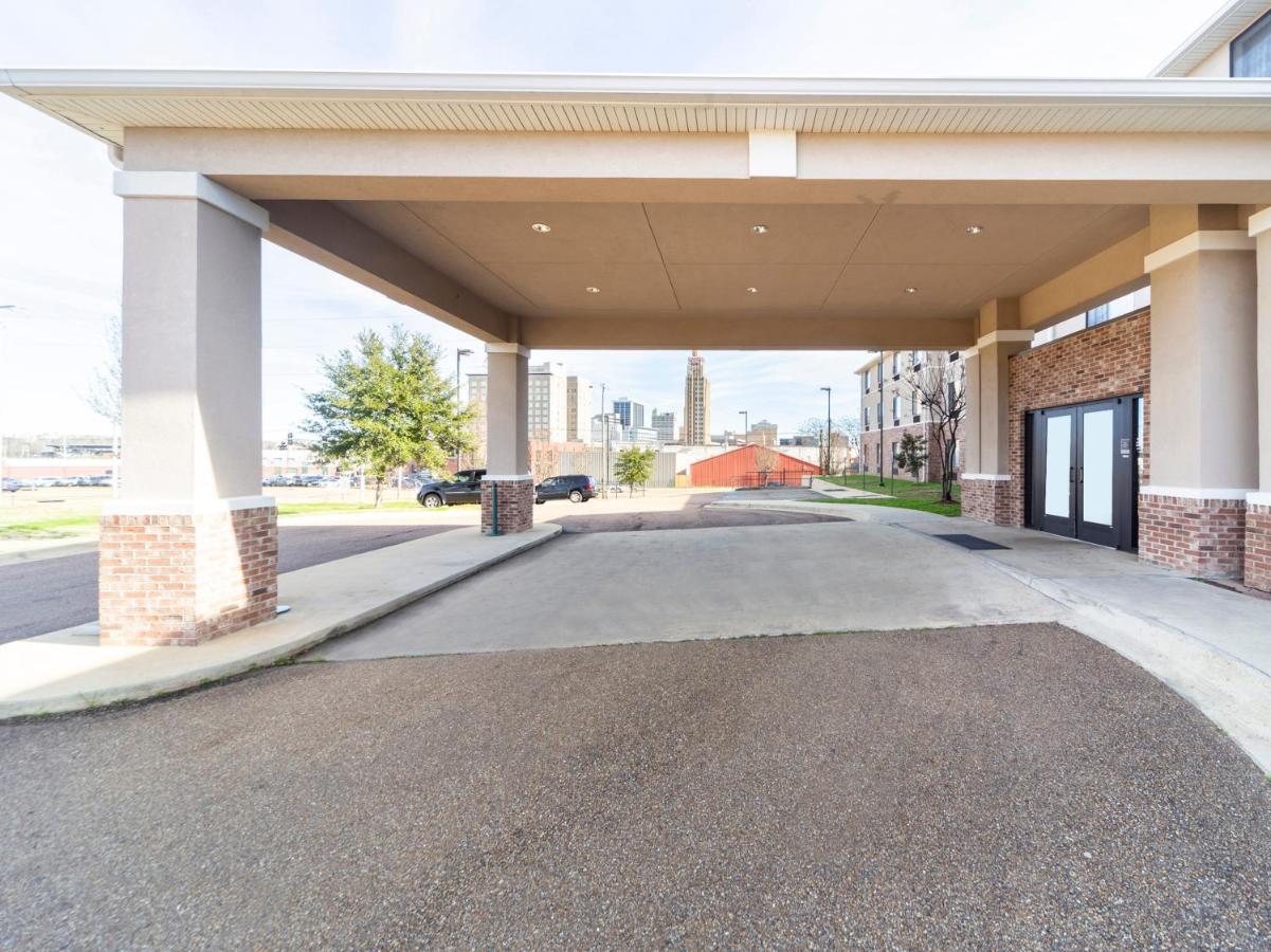 Ramada By Wyndham Jackson Ms Hotel Exterior photo
